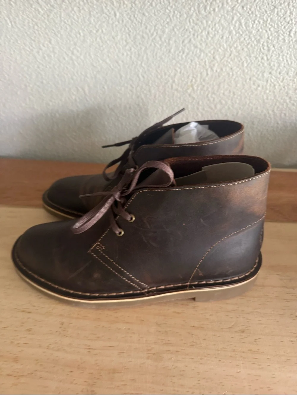 CLARKS Men's Leather shepton Boots In beeswax brown size 7.5